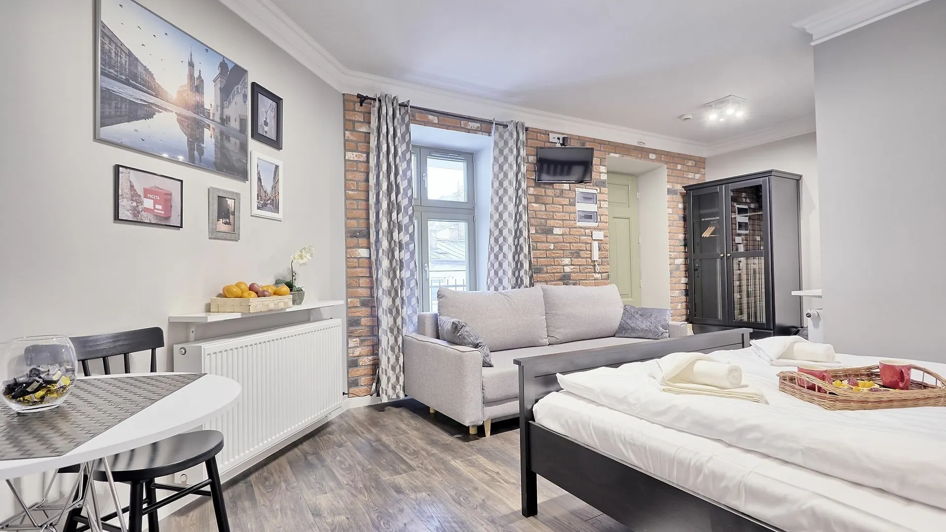 Ekoidea Apartments - Taja Krakow 0*,